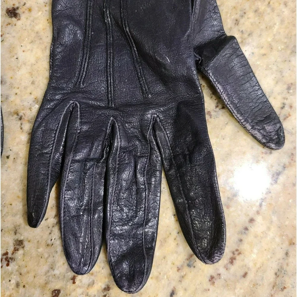 Vintage Women's Small Black Leather 10